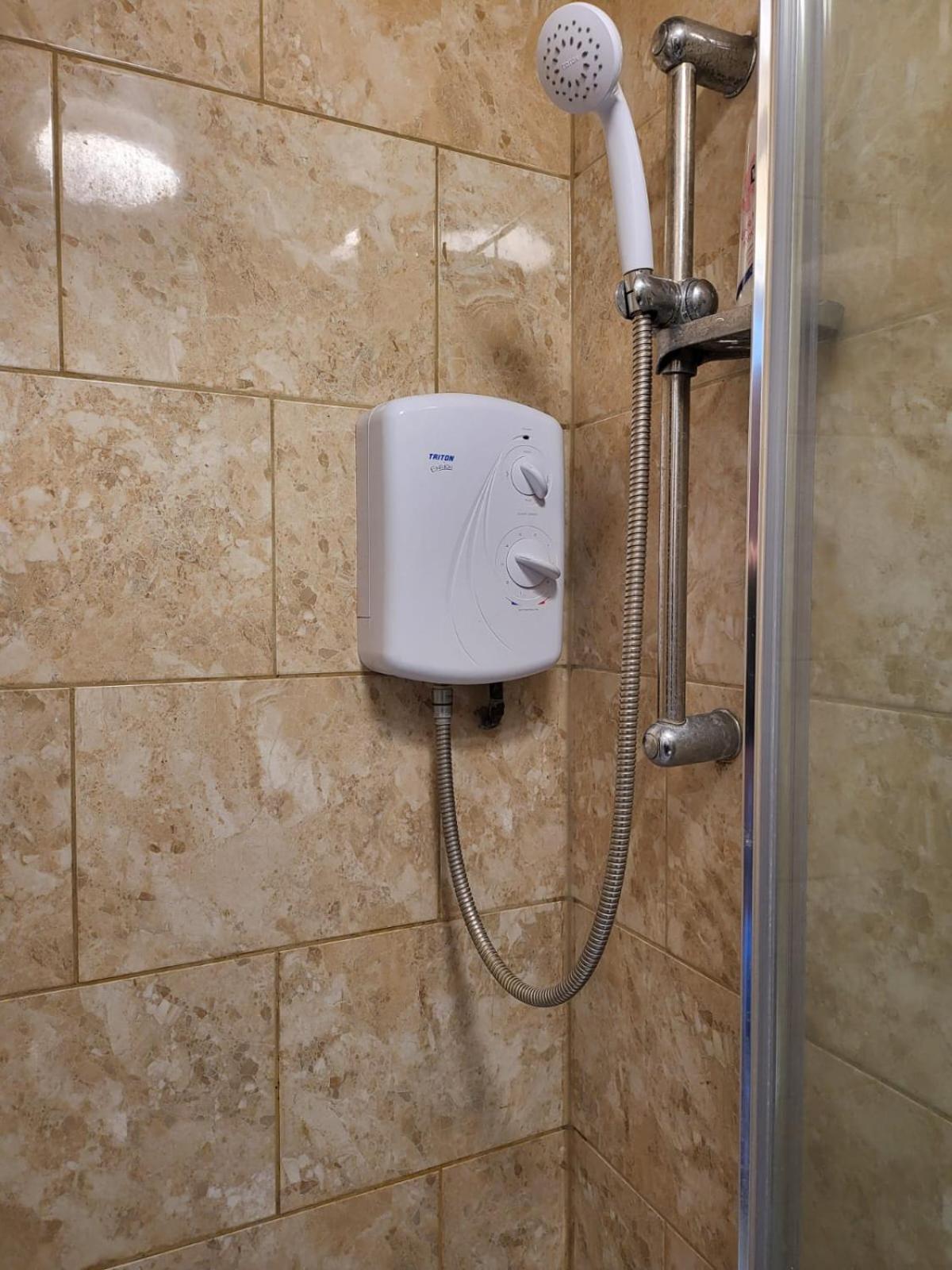 Aspire 1 Bedroom, 3 Single Beds Μπρίστολ Εξωτερικό φωτογραφία